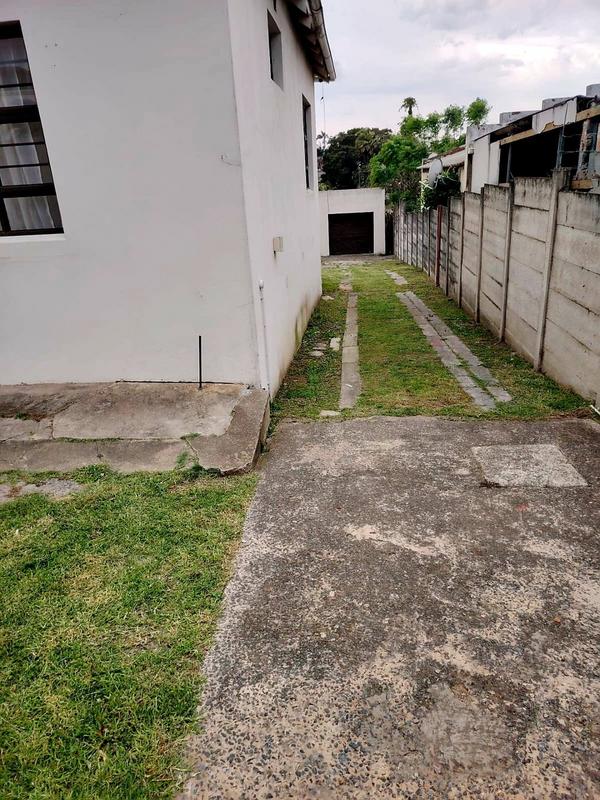 5 Bedroom Property for Sale in Cambridge Eastern Cape